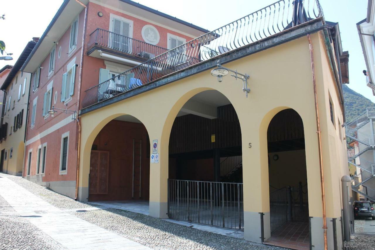 La Casetta Del Porto Sulzano Bagian luar foto